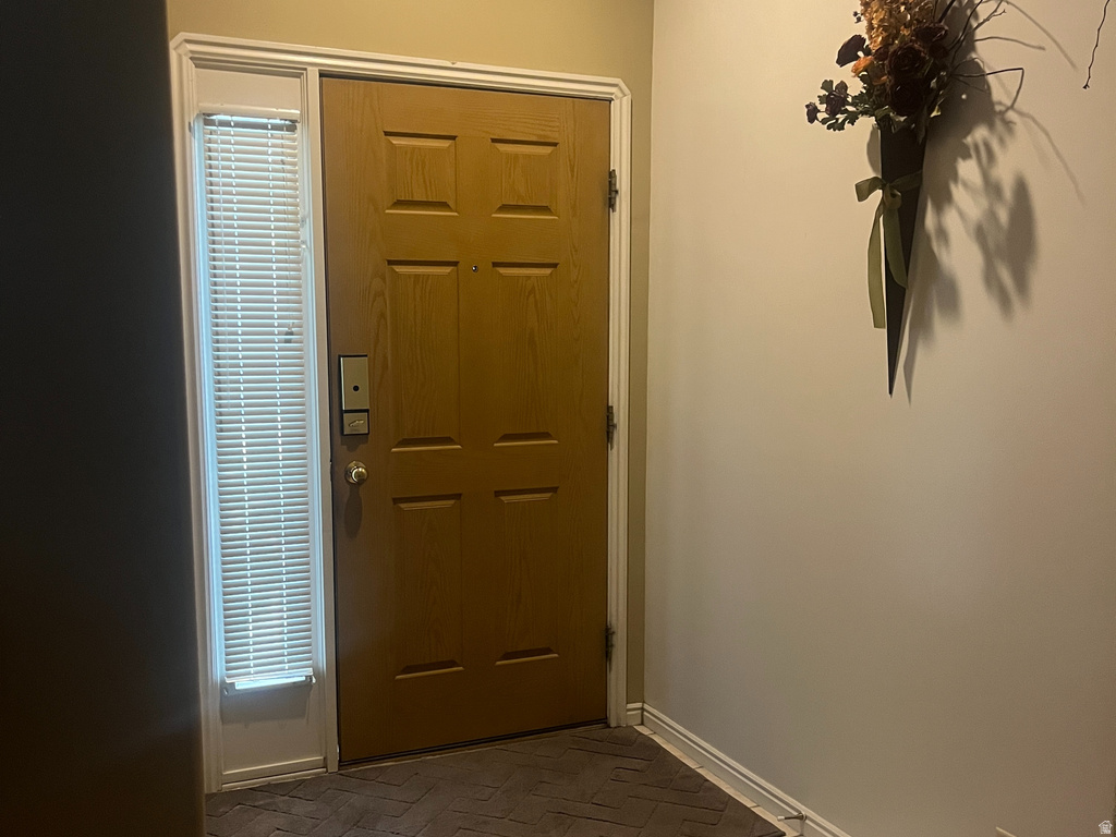 244 N HOME TOWNE CT photo 5
