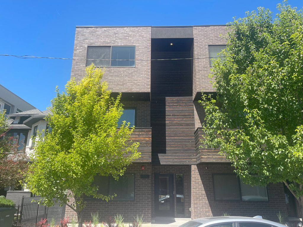 832 S WEST TEMPLE W photo 3