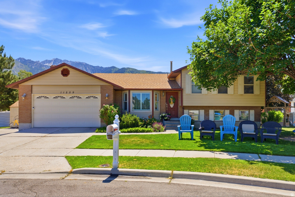 11209 S Christopher Cir E, Sandy, UT 84092