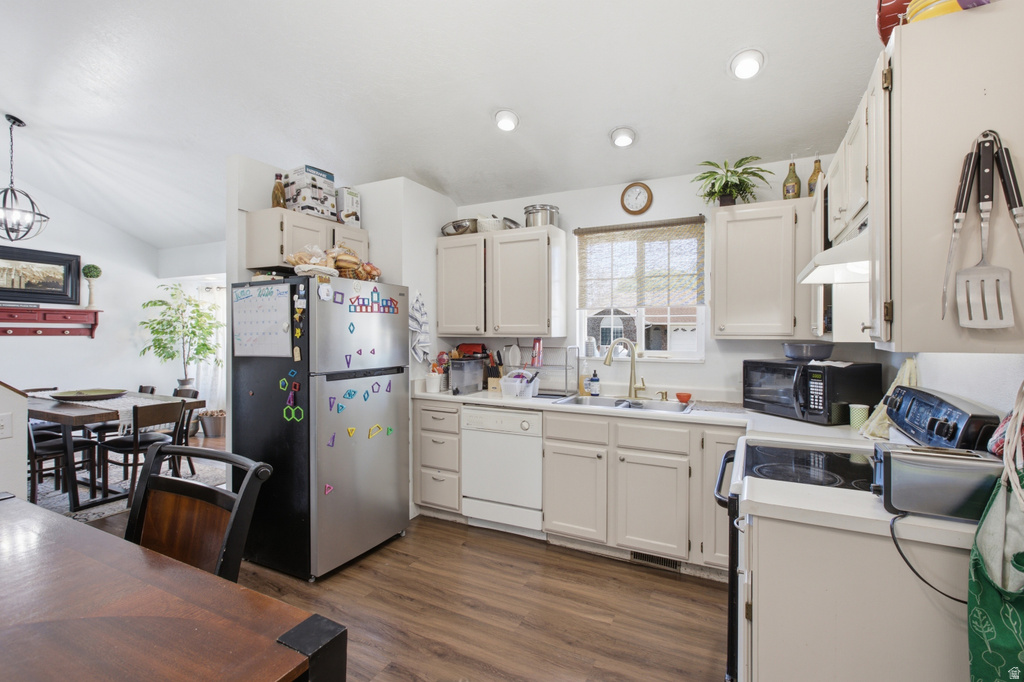 636 N 1800 W photo 5