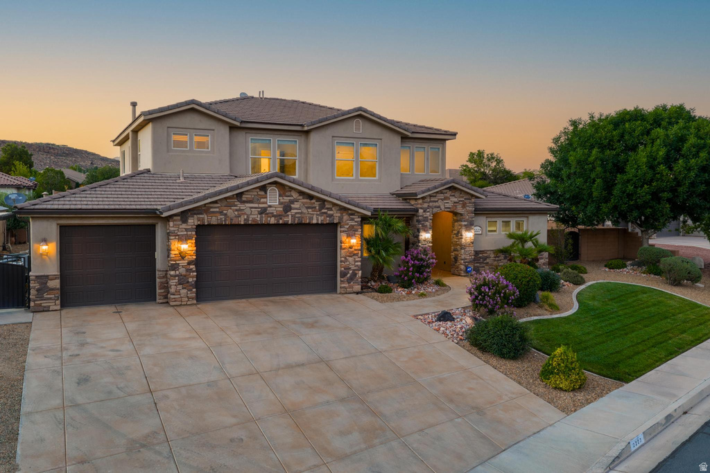 2223 E COYOTE SPRINGS DR photo 4