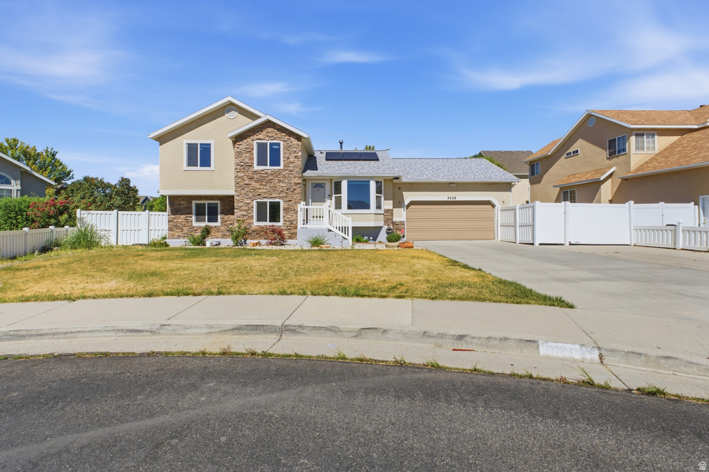 3628 S LIONHEART WAY photo 2