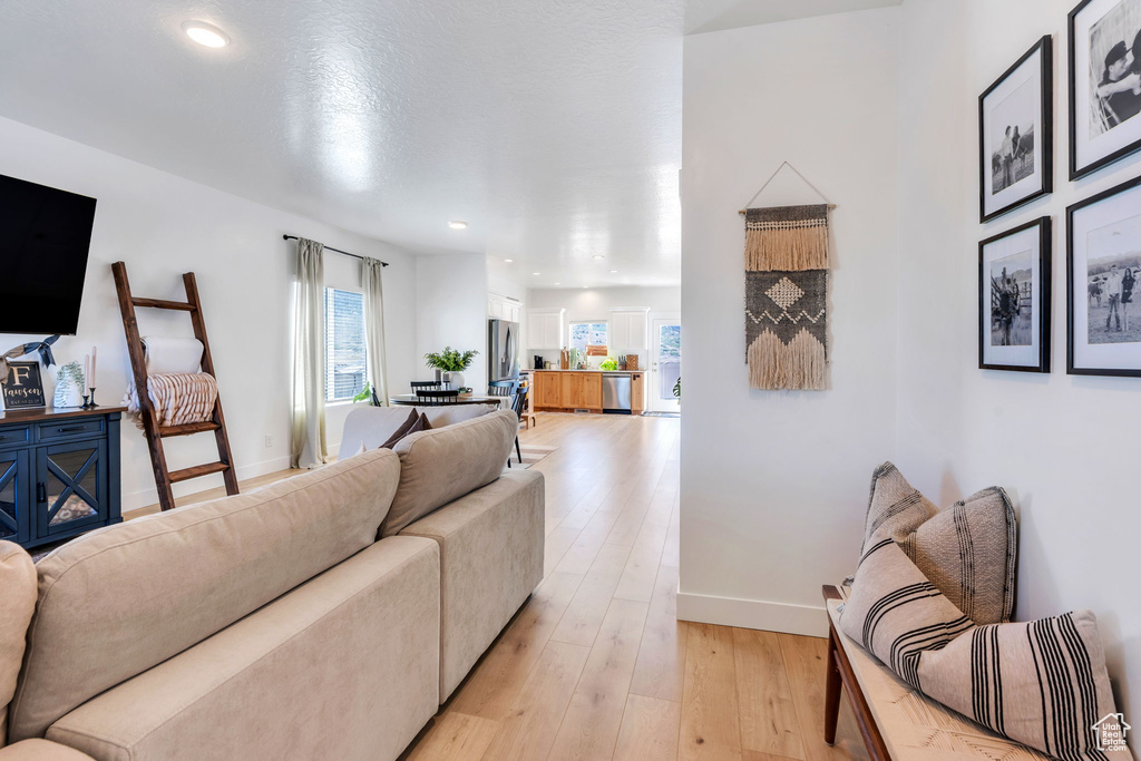 1635 W ONYX DR photo 4