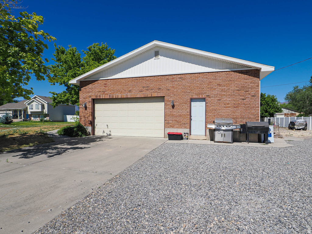 48 ORCHARD LN photo 5