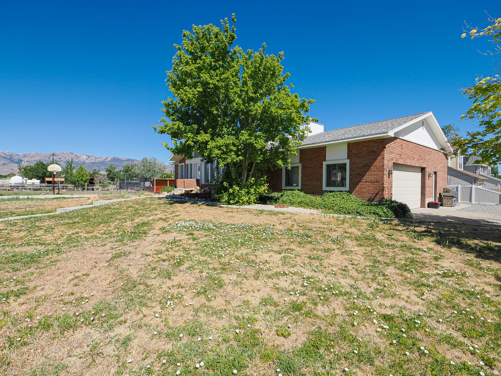 48 ORCHARD LN photo 4