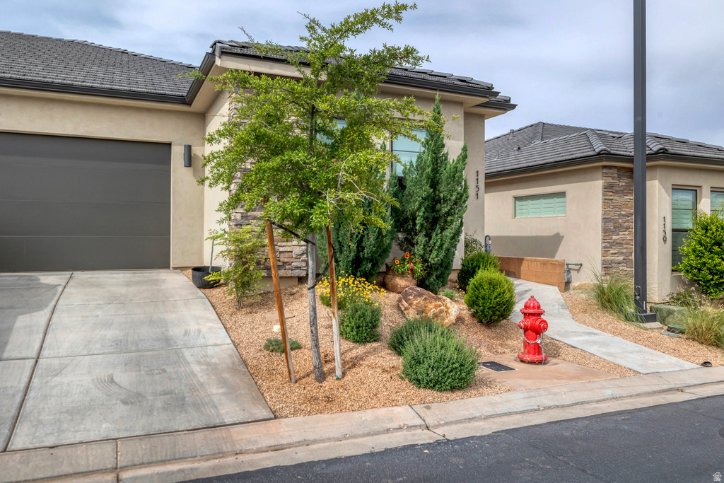 1151 W GRAHAM DR photo 2