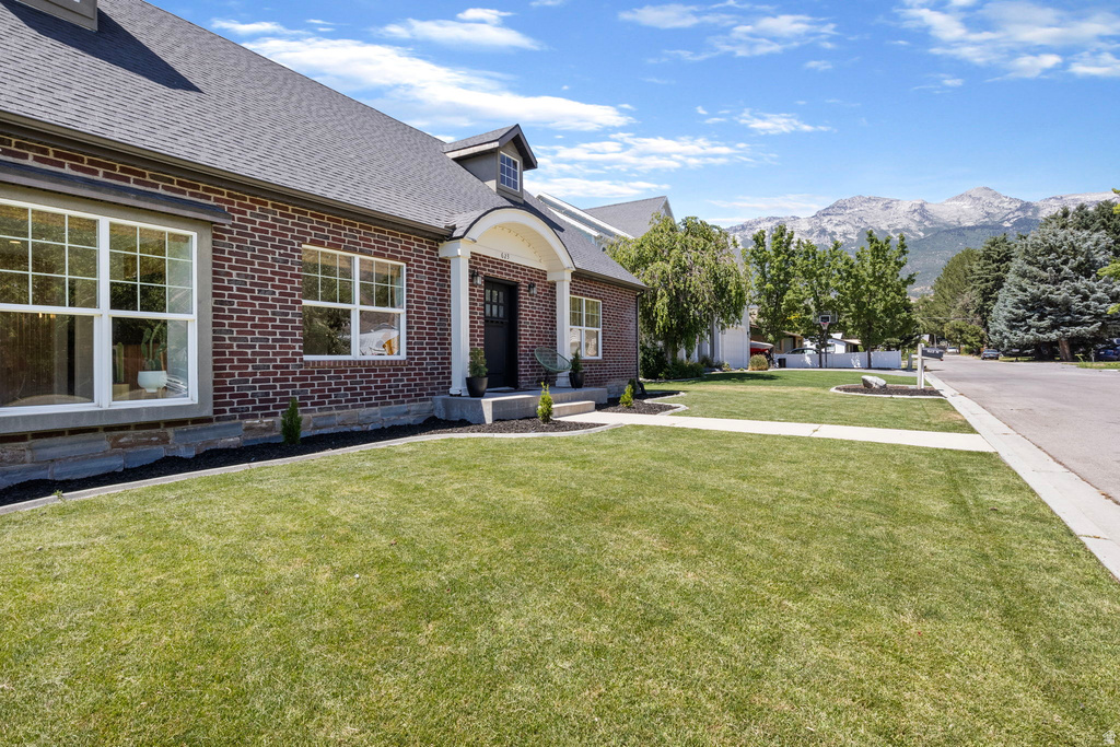 623 N PATTERSON LN photo 3