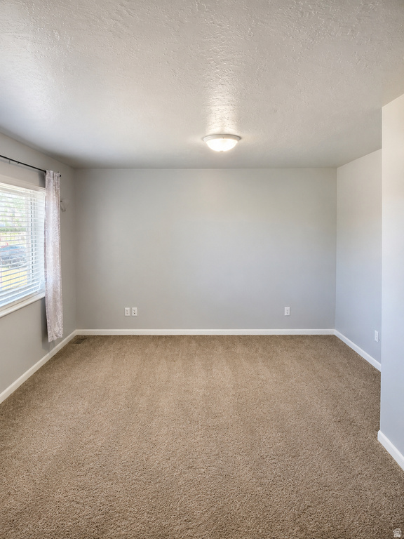 372 W 400 N photo 2