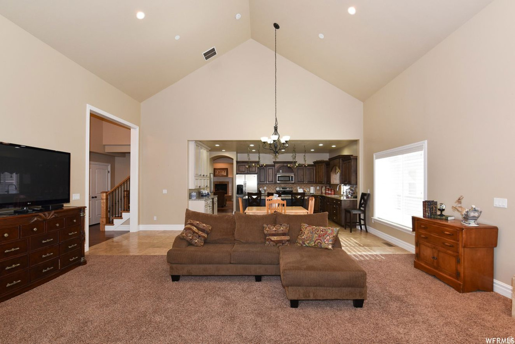 915 FREMONT RD photo 3