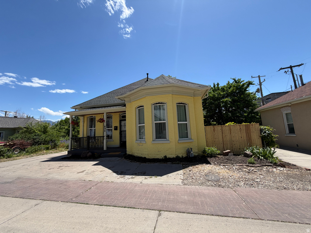450 E SEGO AVE photo 4
