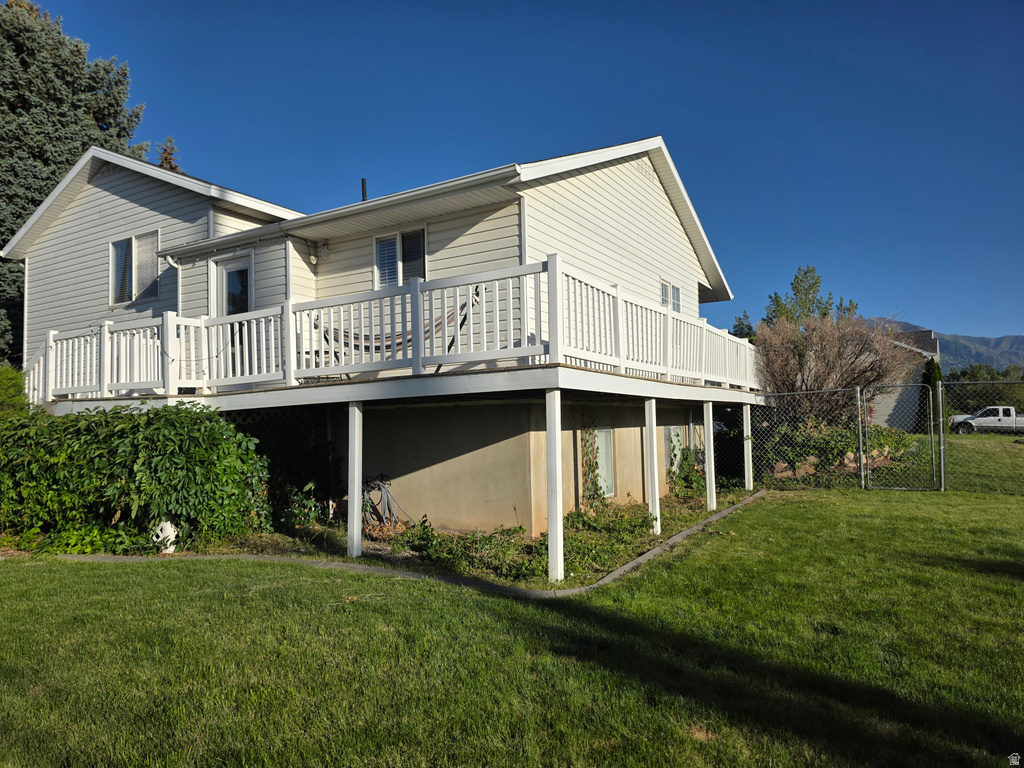 1159 E 100 S photo 3