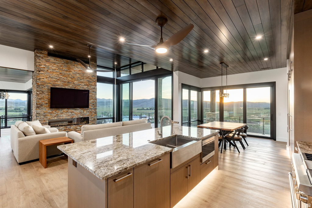 957 WASATCH VIEW DR photo 3