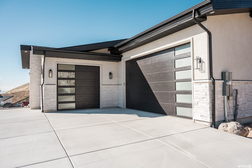 68 N LIONS HEAD DR photo 4