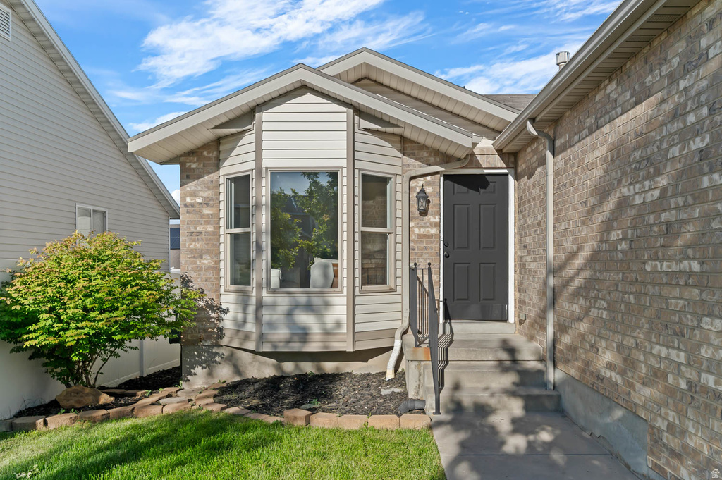 8497 S 6465 W photo 3