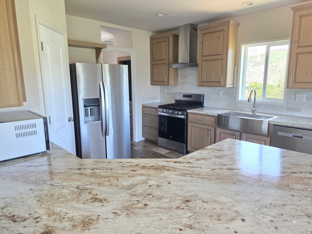 2924 N WATER CANYON AVE photo 5