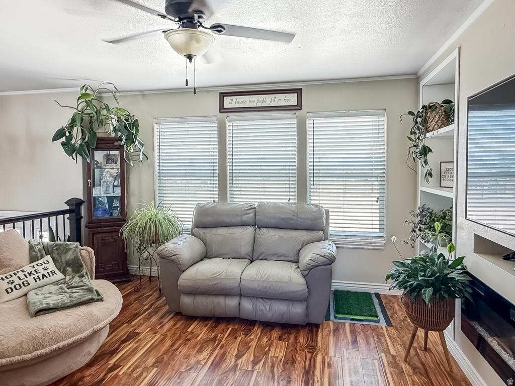 1124 S 450 W photo 3