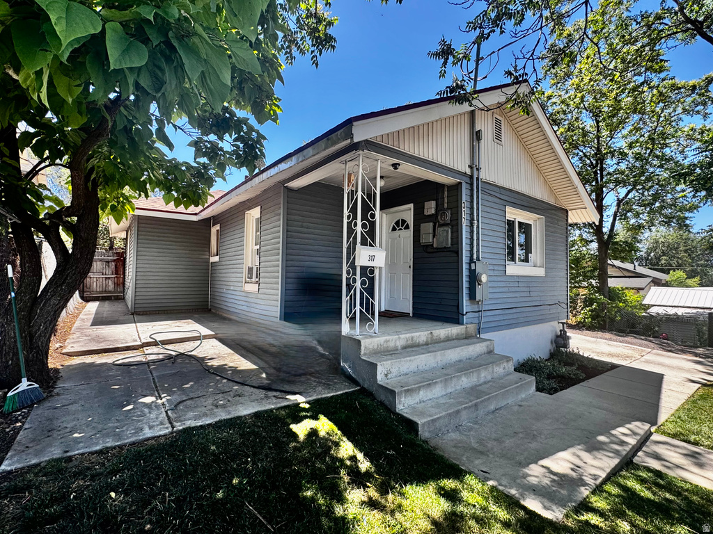 317 FRANKLIN ST photo 3