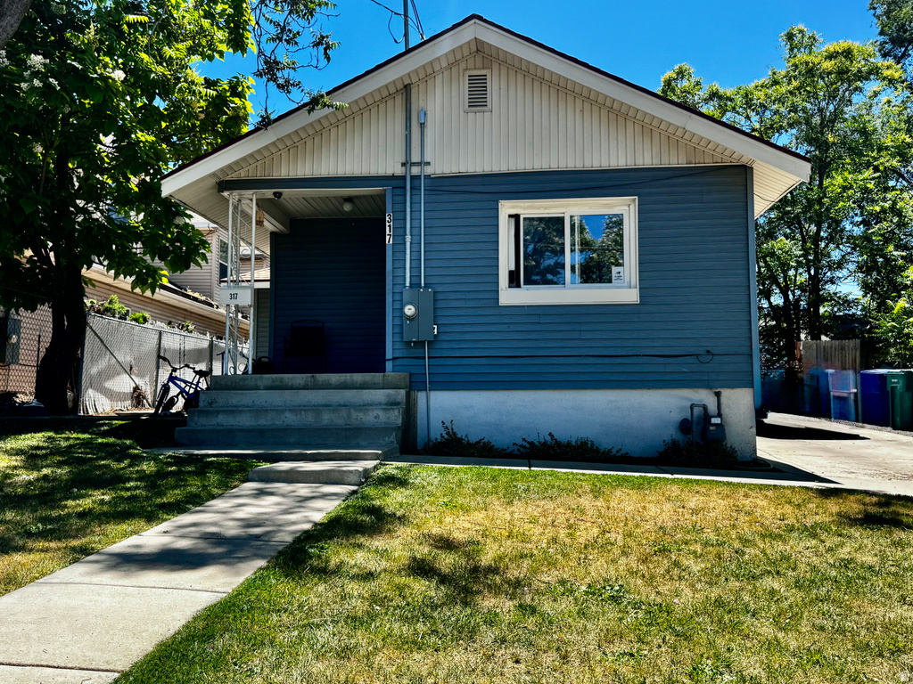 317 FRANKLIN ST photo 2