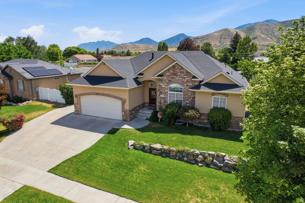1569 S 740 W photo 3