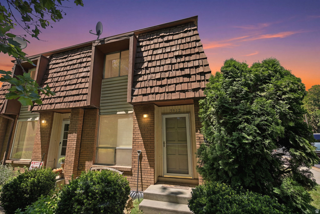 3912 LAMPLIGHTER WAY photo 4