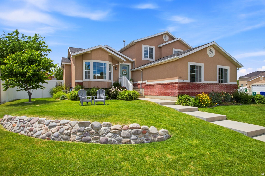 1565 N 180 W photo 2