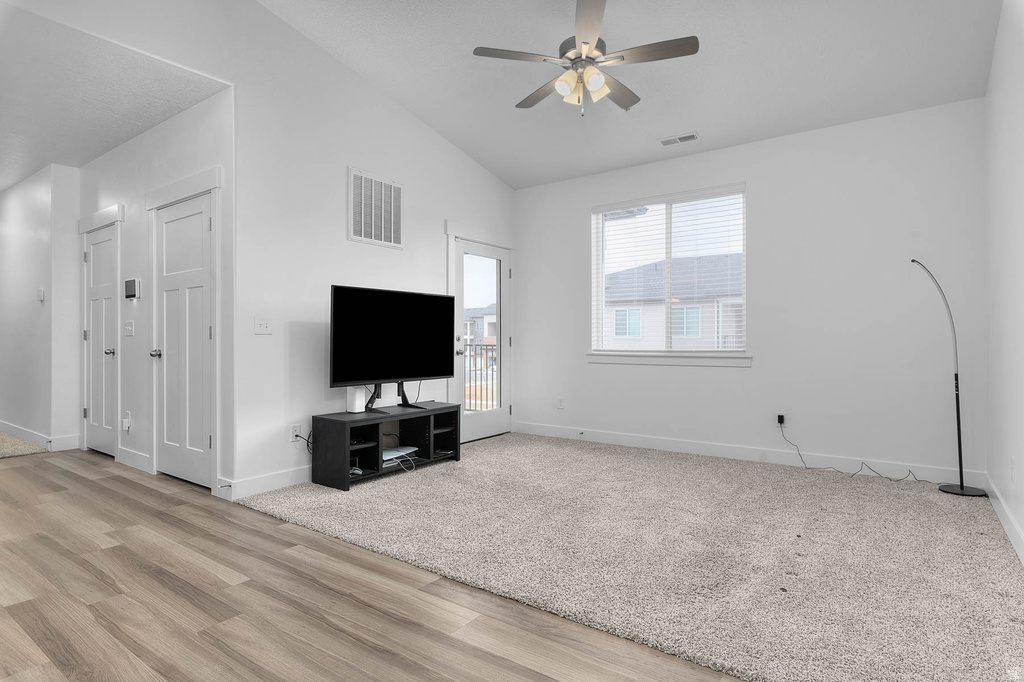 1094 N 3980 W photo 5