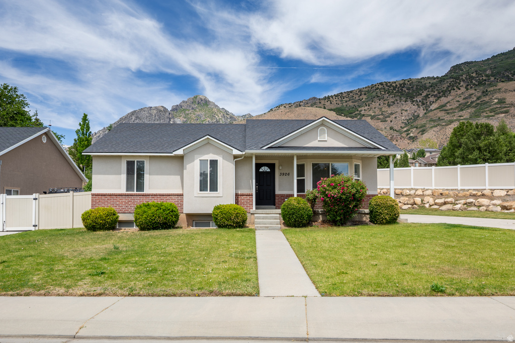 3926 W 10400 N photo 2