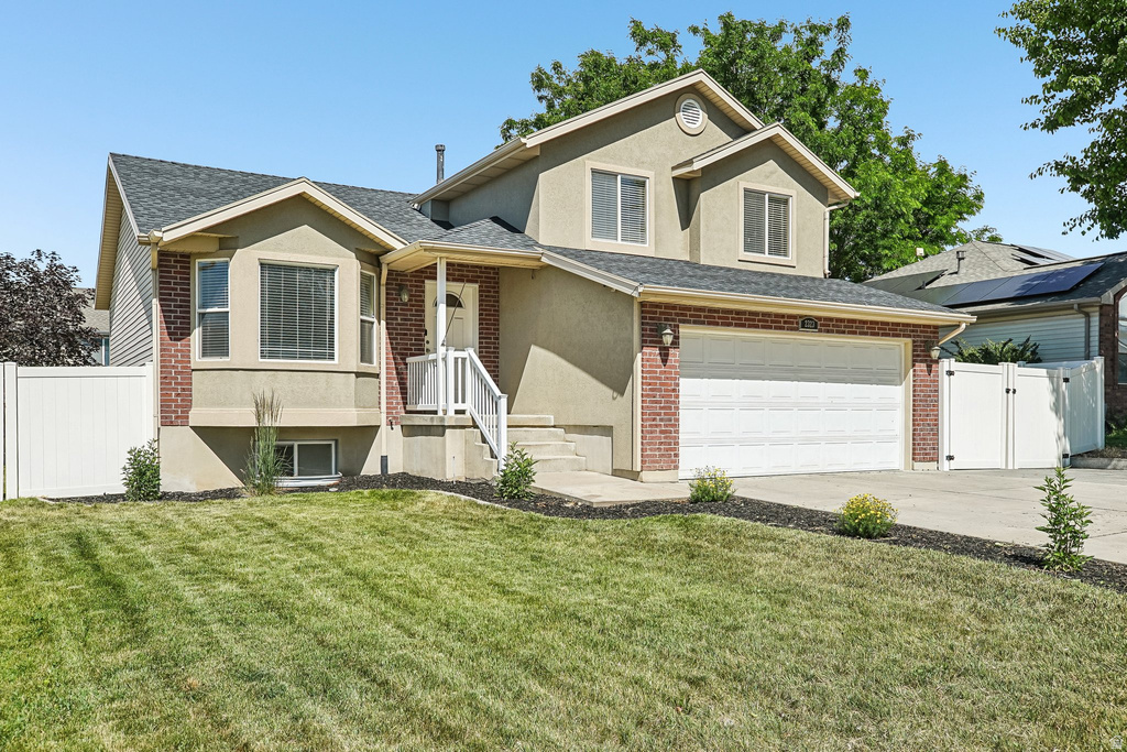 2323 N 10 W photo 2