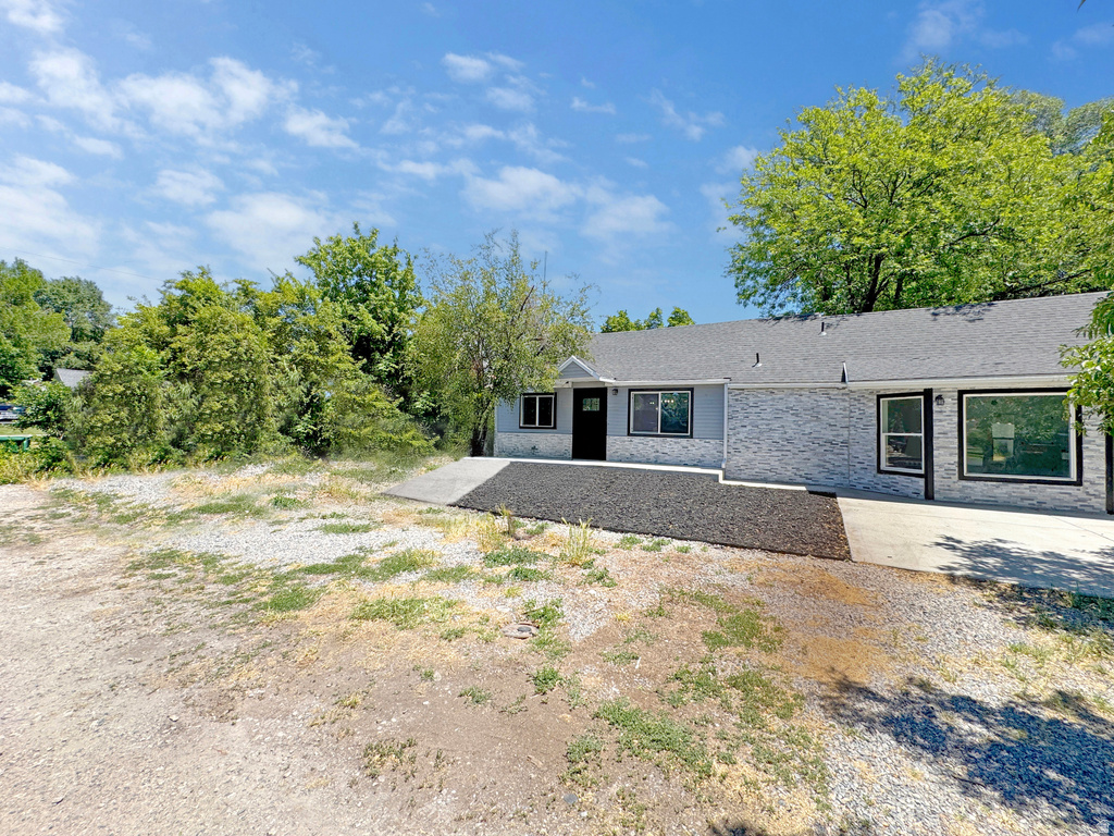 1254 N 800 W photo 4