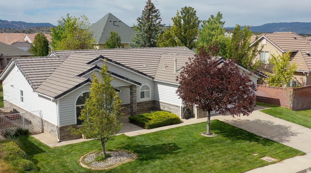 2187 W SHANNA LN photo 2