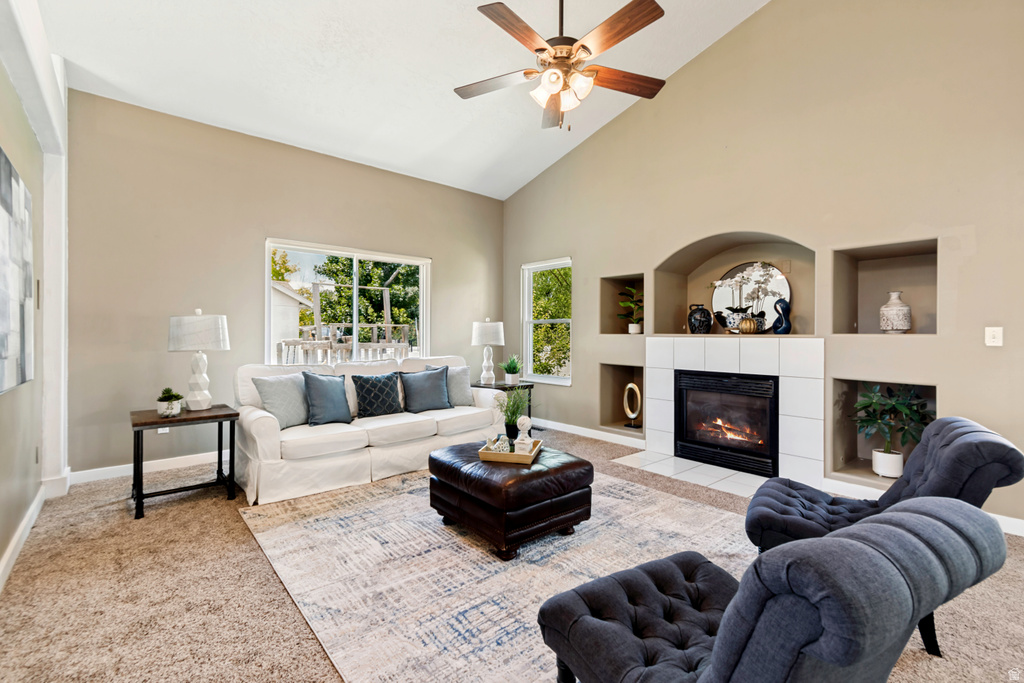 689 N RIVERWALK E DR photo 4