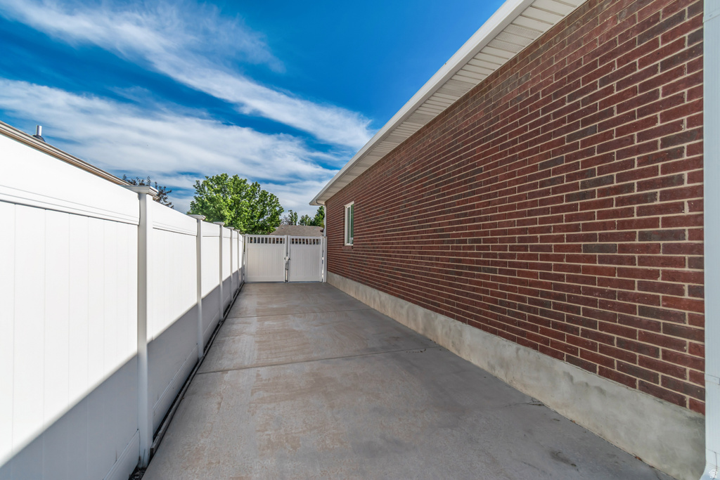1238 W TRIMBLE LN photo 4