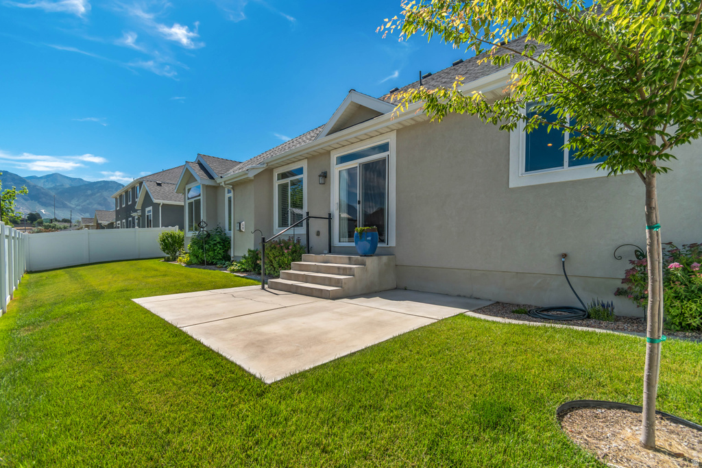 2390 W 1160 N photo 3