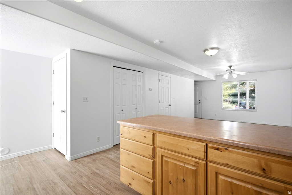 1689 S 1055 E photo 5