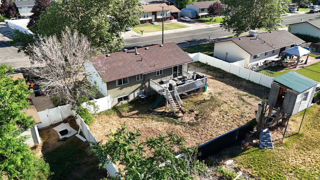 669 W 725 N RES photo 4