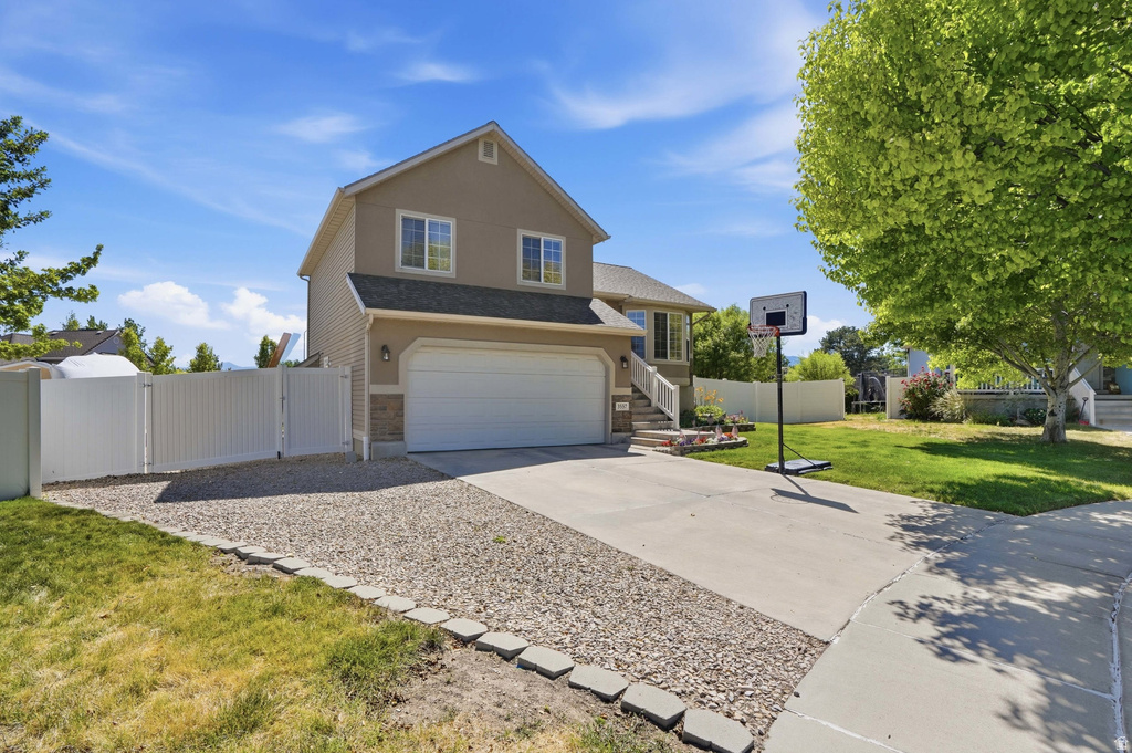 3557 W LILLEHAMMER CIR photo 2