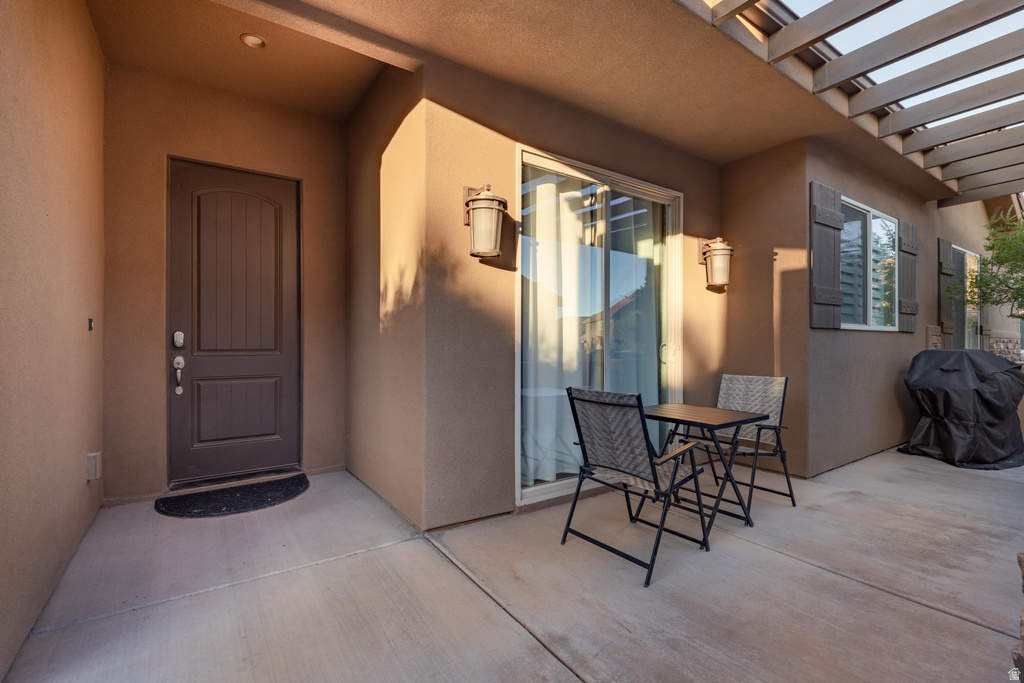 2069 N CORAL DR photo 3