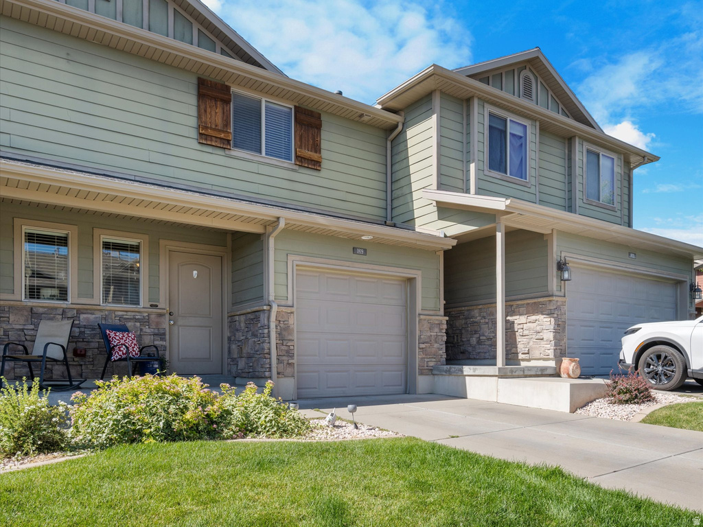 1819 E WHITETAIL WAY photo 3