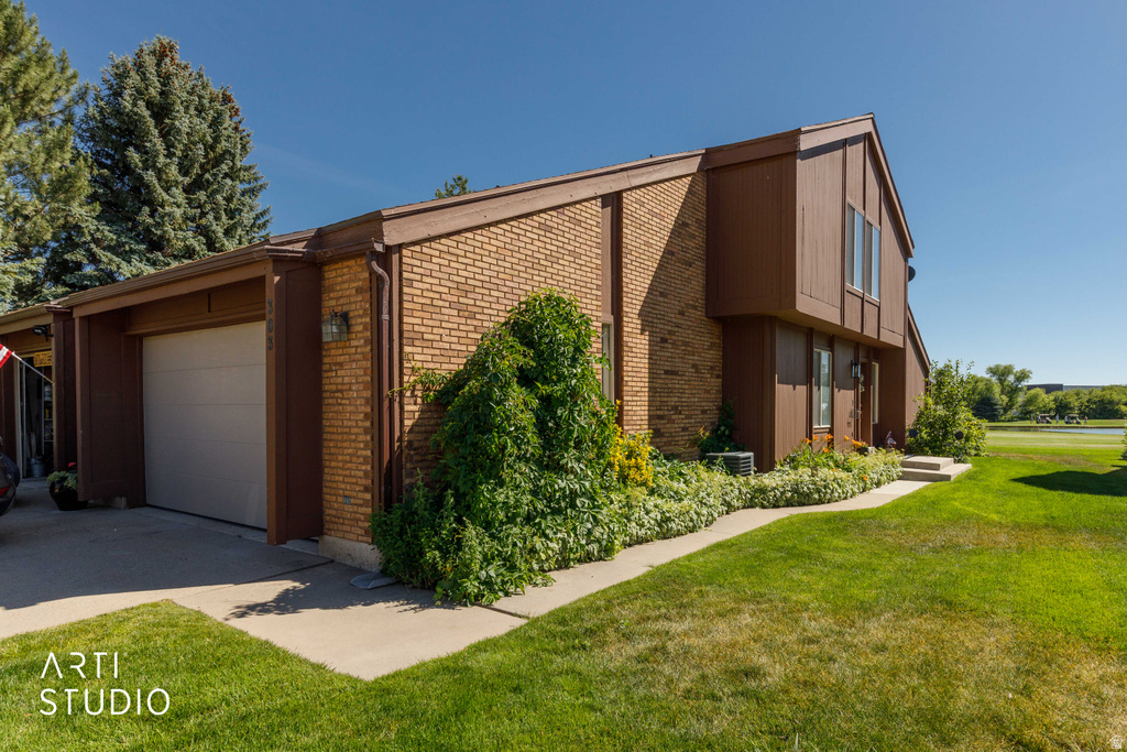 303 WILLOW WAY photo 3
