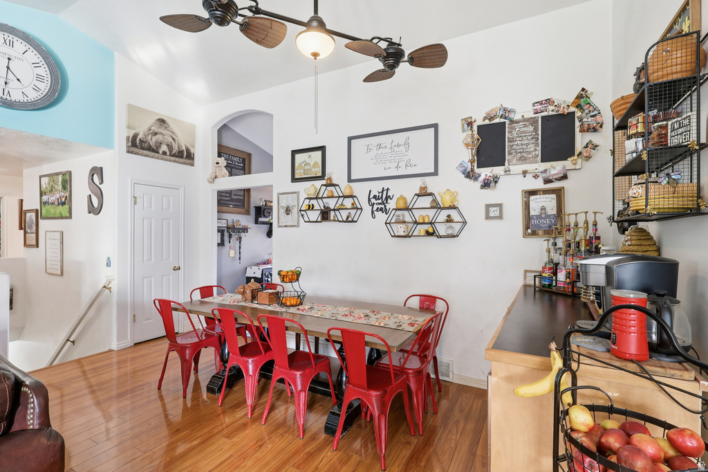 8764 S PEBBLECREEK RD photo 4