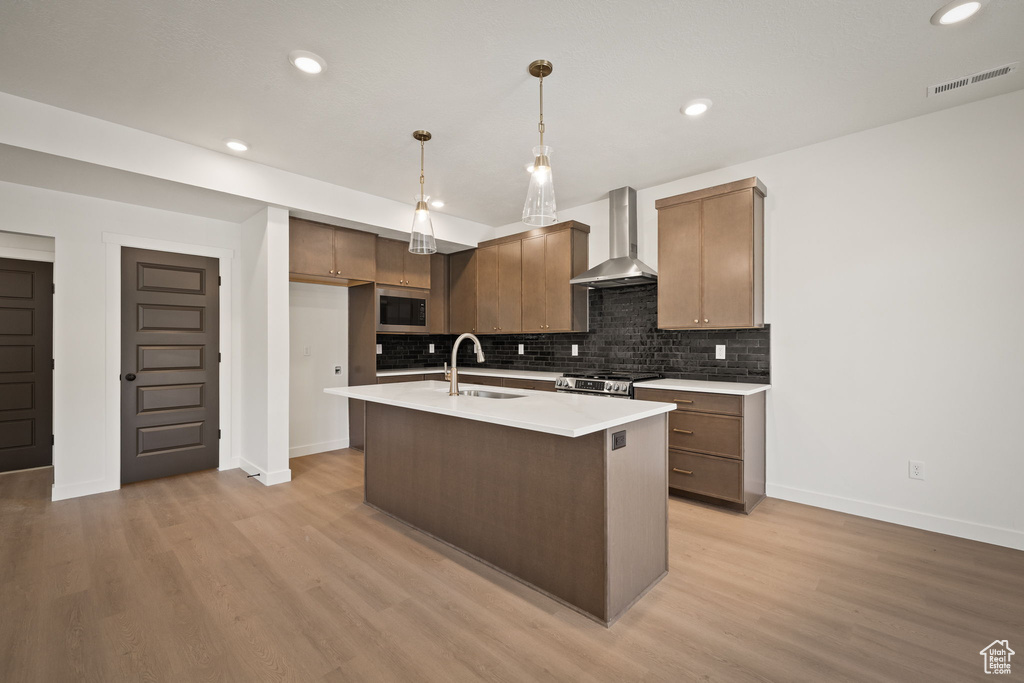 1062 W LINDEN LN photo 3