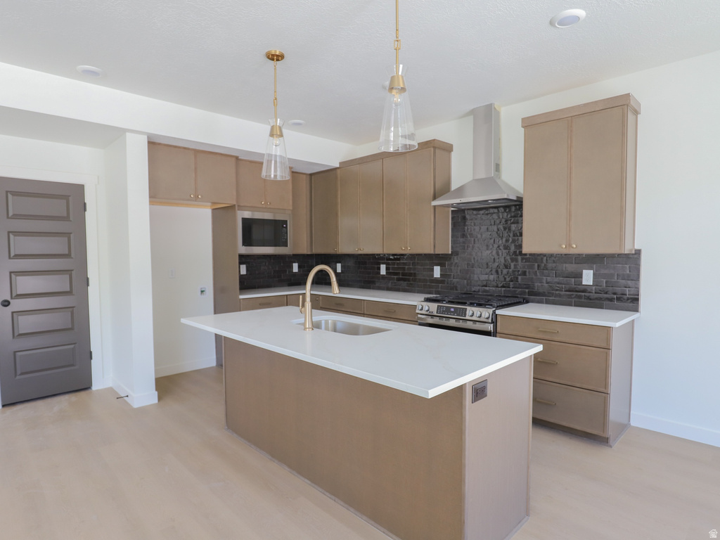 1062 W LINDEN LN photo 3