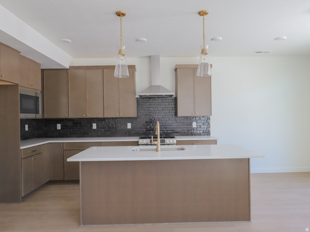 1062 W LINDEN LN photo 2