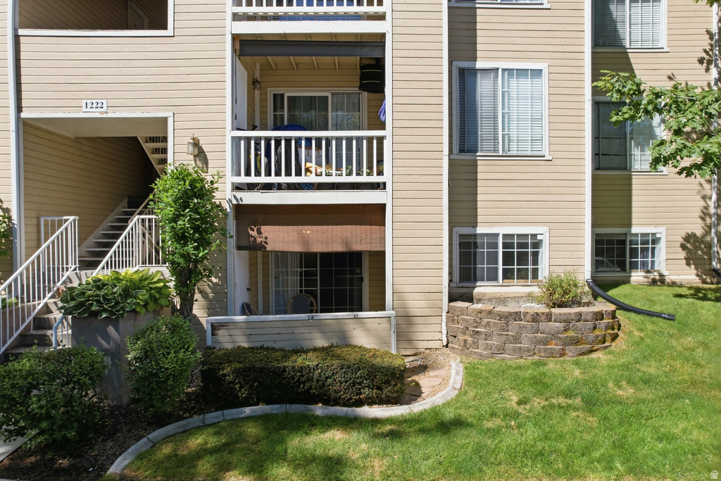 1222 E WATERSIDE CV photo 2