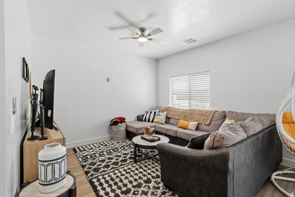 5646 S AARON LN photo 5