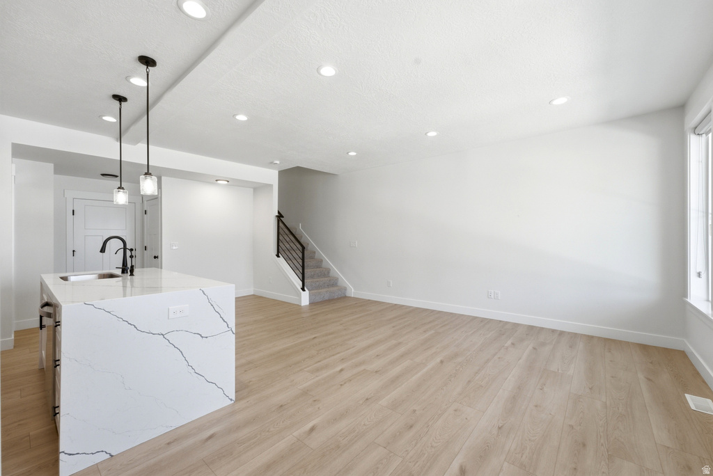 1418 E CHATEAU RIDGE WAY photo 3