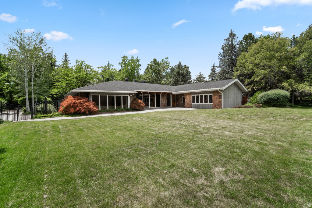 2185 E APPLEWOOD S AVE photo 5