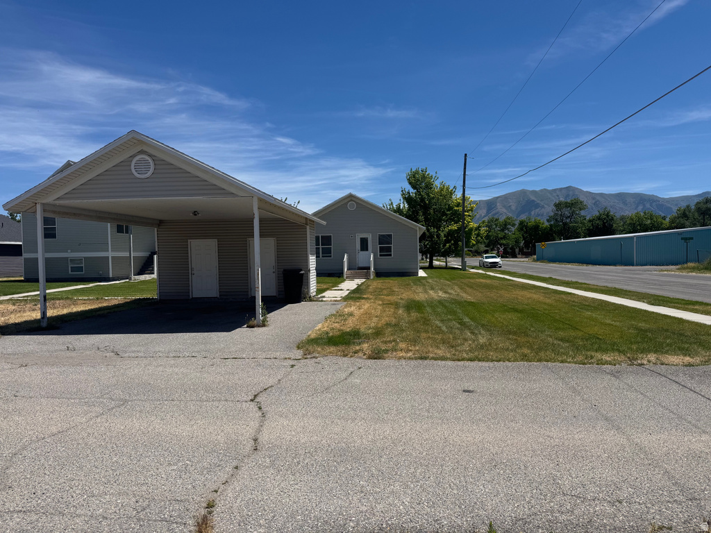 315 N 270 W photo 2