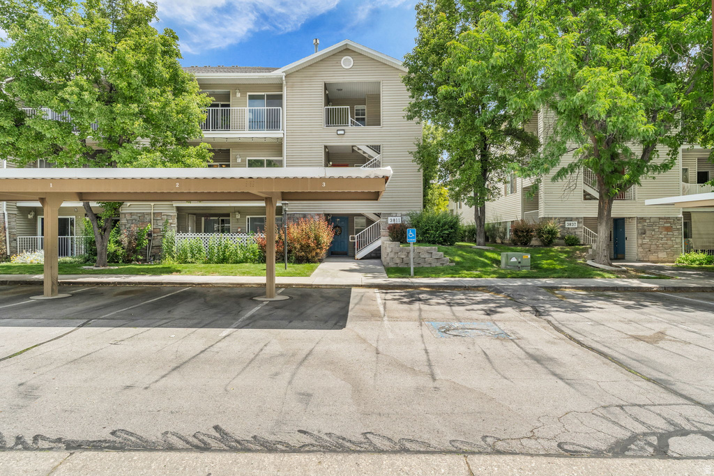 3811 S CANYON RIVER W WAY photo 2