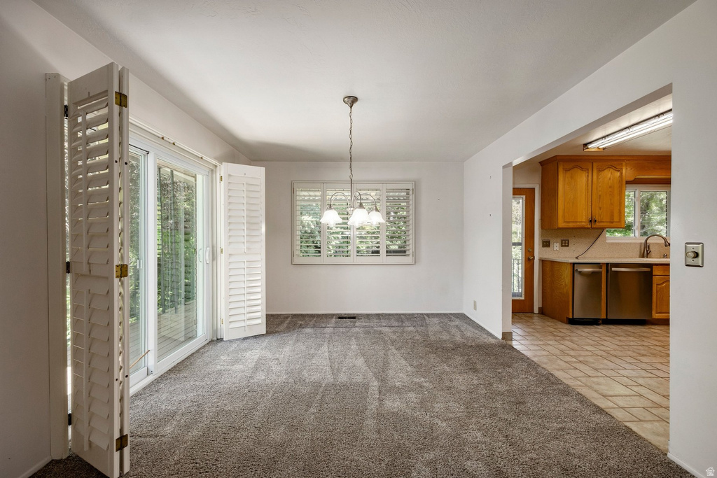 385 E BRAHMA DR photo 3